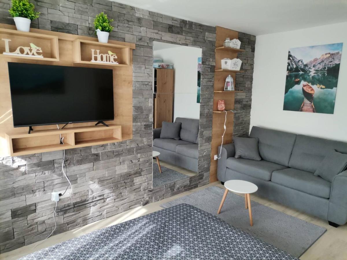 Apartman Anamaria Gospić Exteriér fotografie